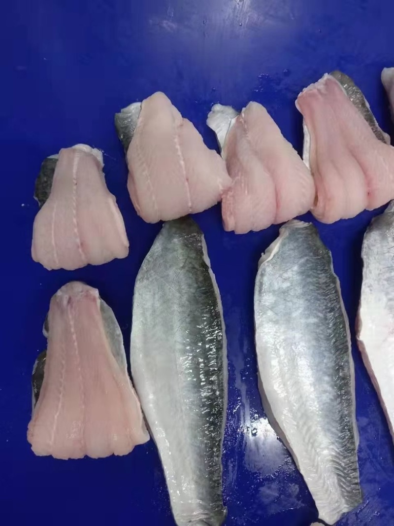巴沙鱼柳带皮，八成九成，可做烤鱼饭，纸包鱼