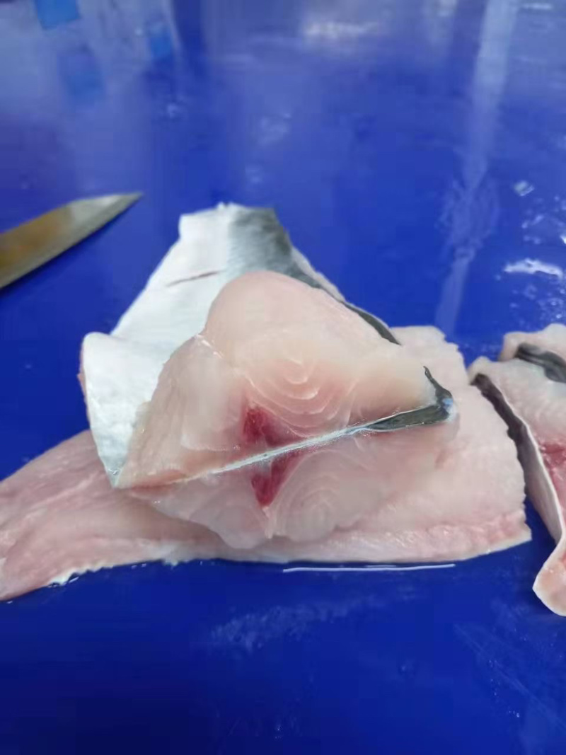 巴沙鱼柳带皮，八成九成，可做烤鱼饭，纸包鱼