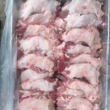巴骨肉