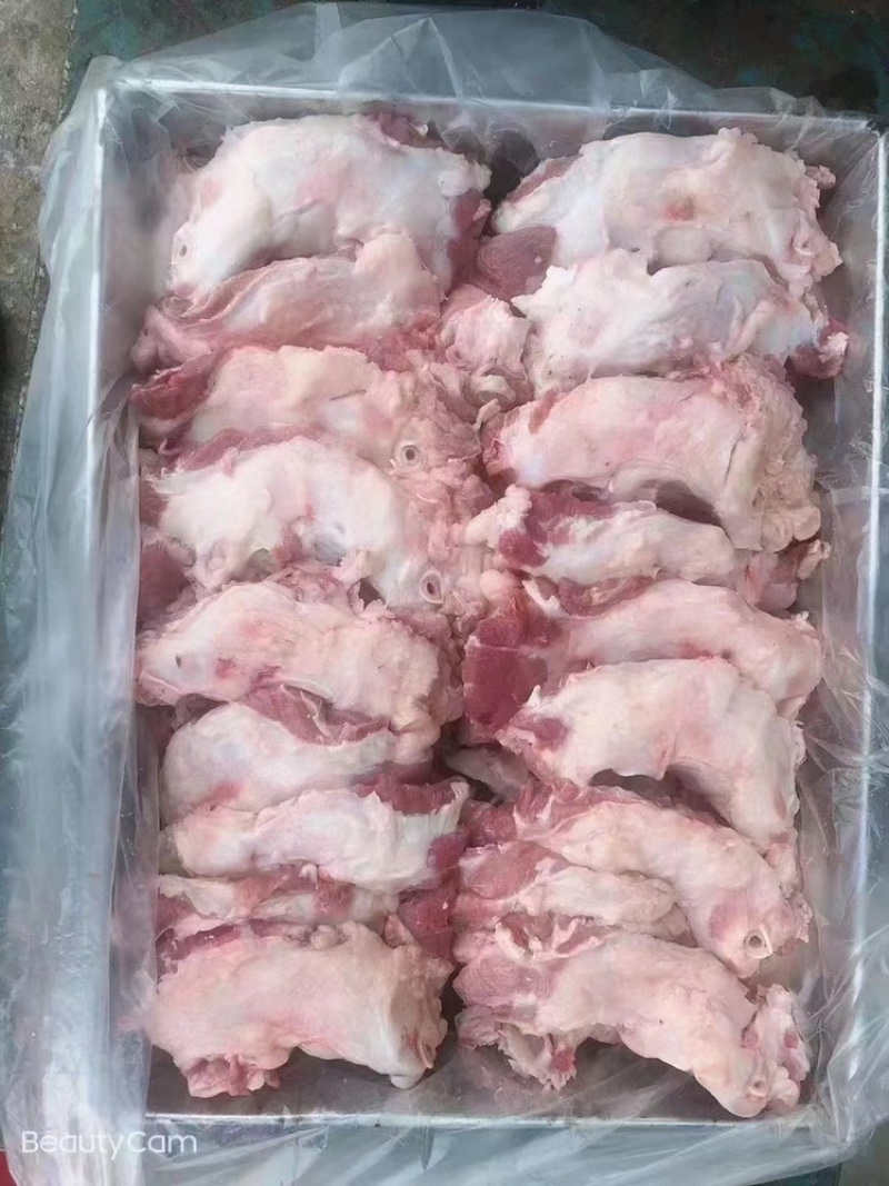 巴骨肉