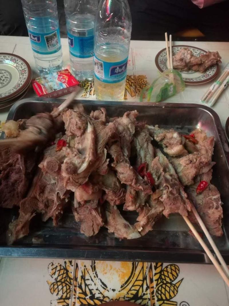 羔羊羊骨，内蒙古羔羊打多，价低，保质保量。