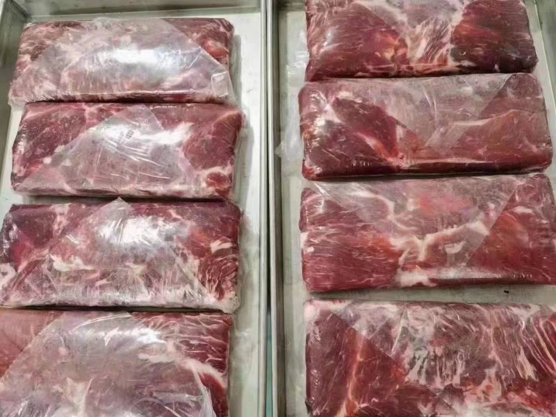 牛碎肉纯干块整精修无油无碎骨价格便宜！厂家直