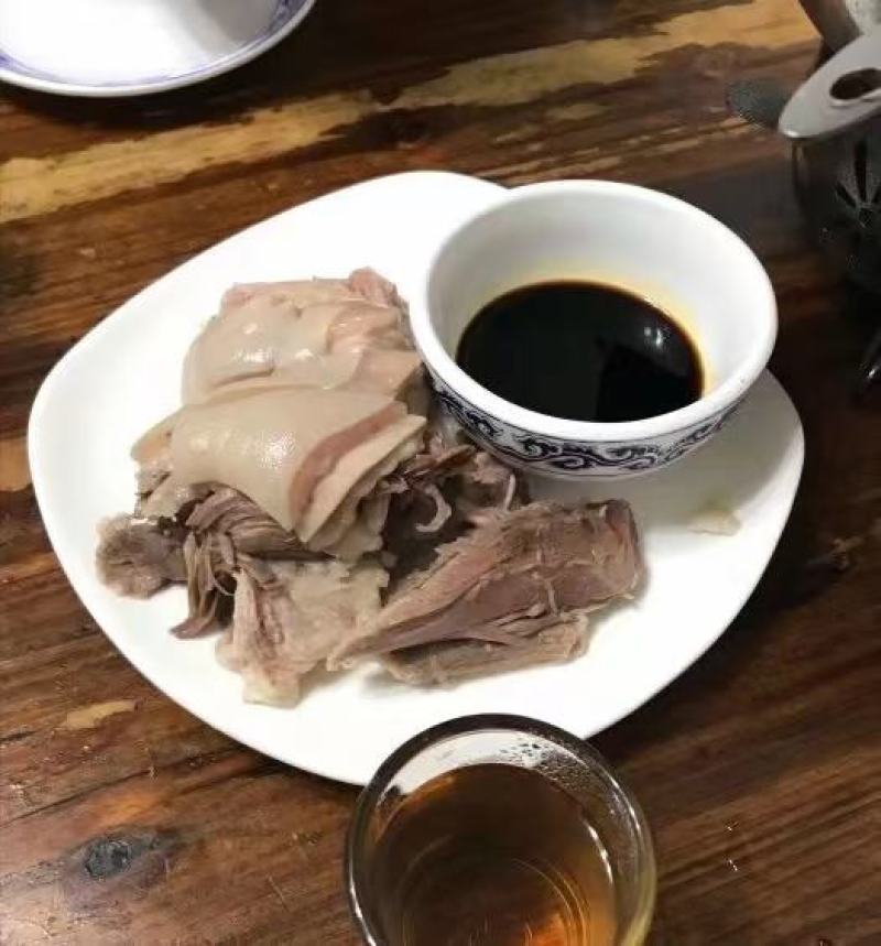 内蒙火烧带皮羊腿肉