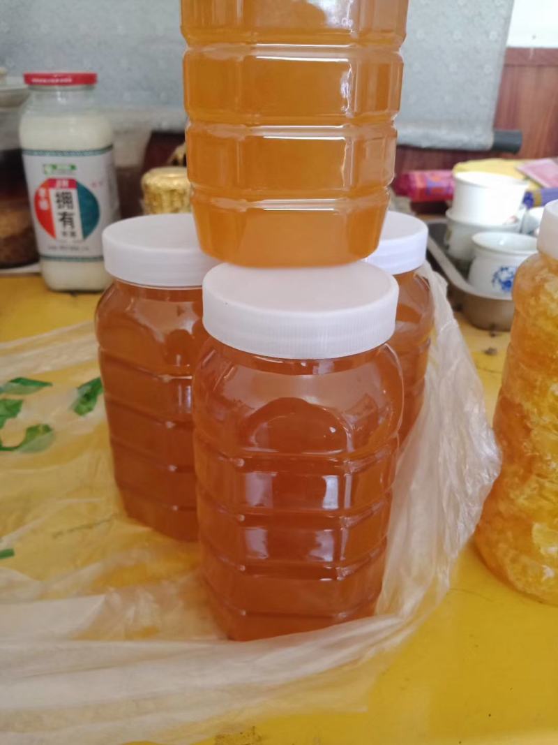 清水蜂蜜大量上市，各种口味，需要的联系