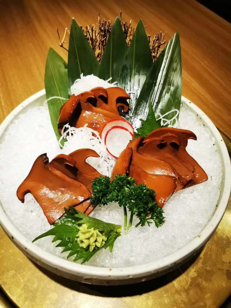 黑牛肝菌（新鲜）鲜，嫩，滑，脆。质量稳定，全年有货。