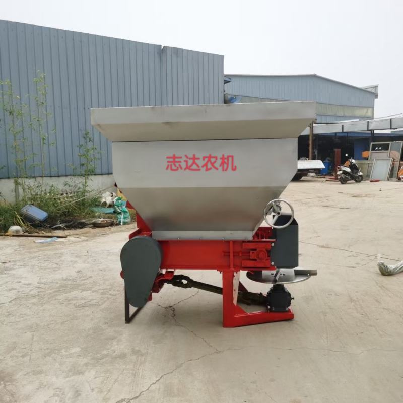 撒肥机拖拉机带牵引式农家粪撒肥机颗粒肥面肥抛撒机