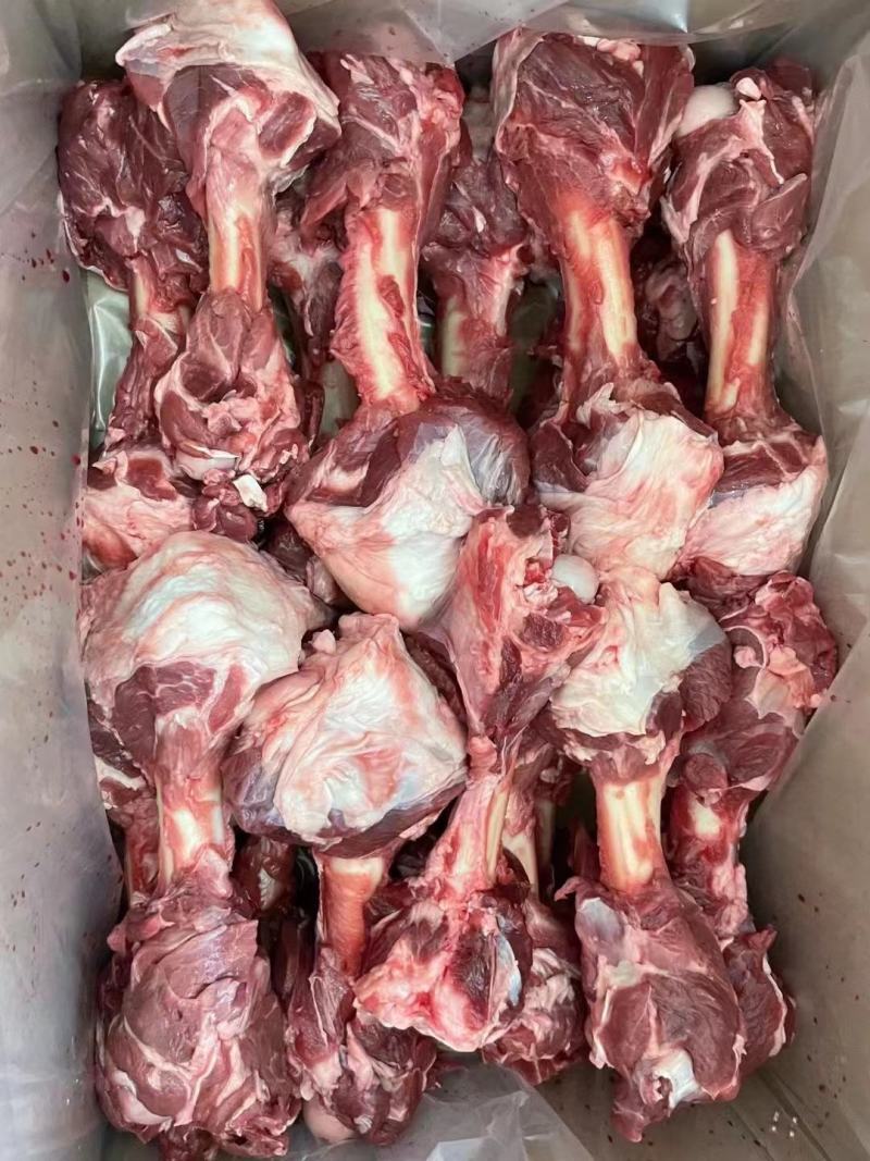 多肉羊棒骨，肉特别多，熬汤吃肉吸骨髓，量大从优
