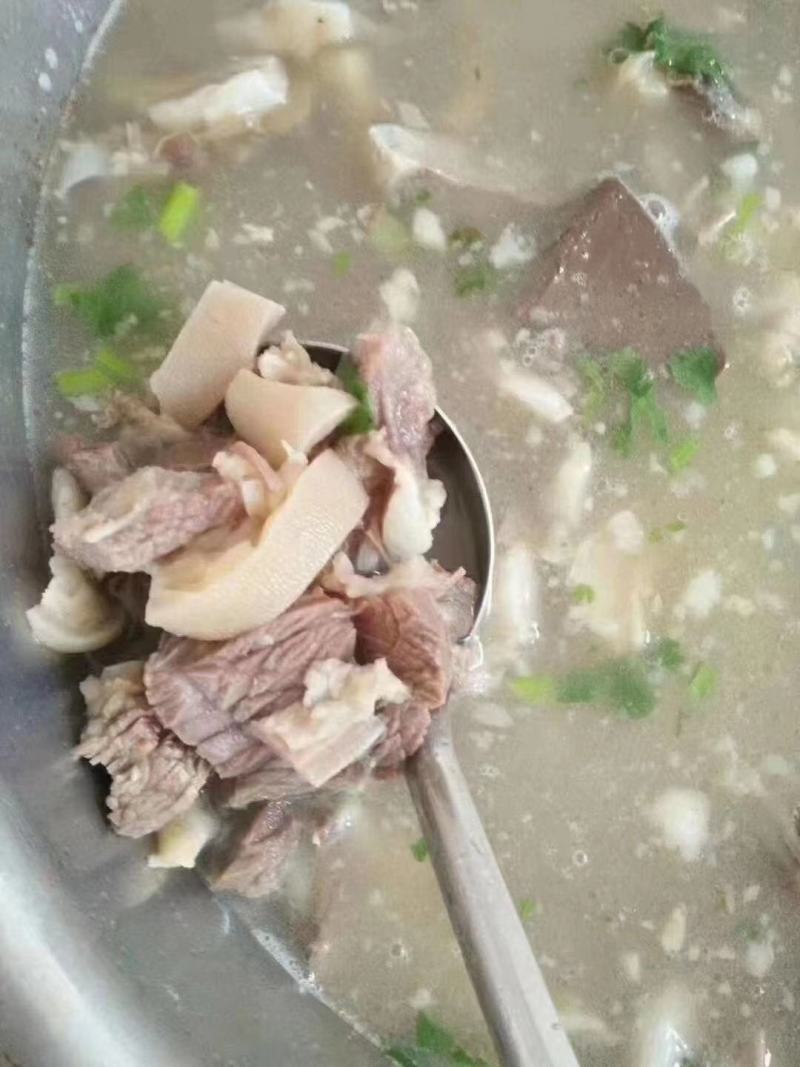 内蒙火烧带皮羊肉