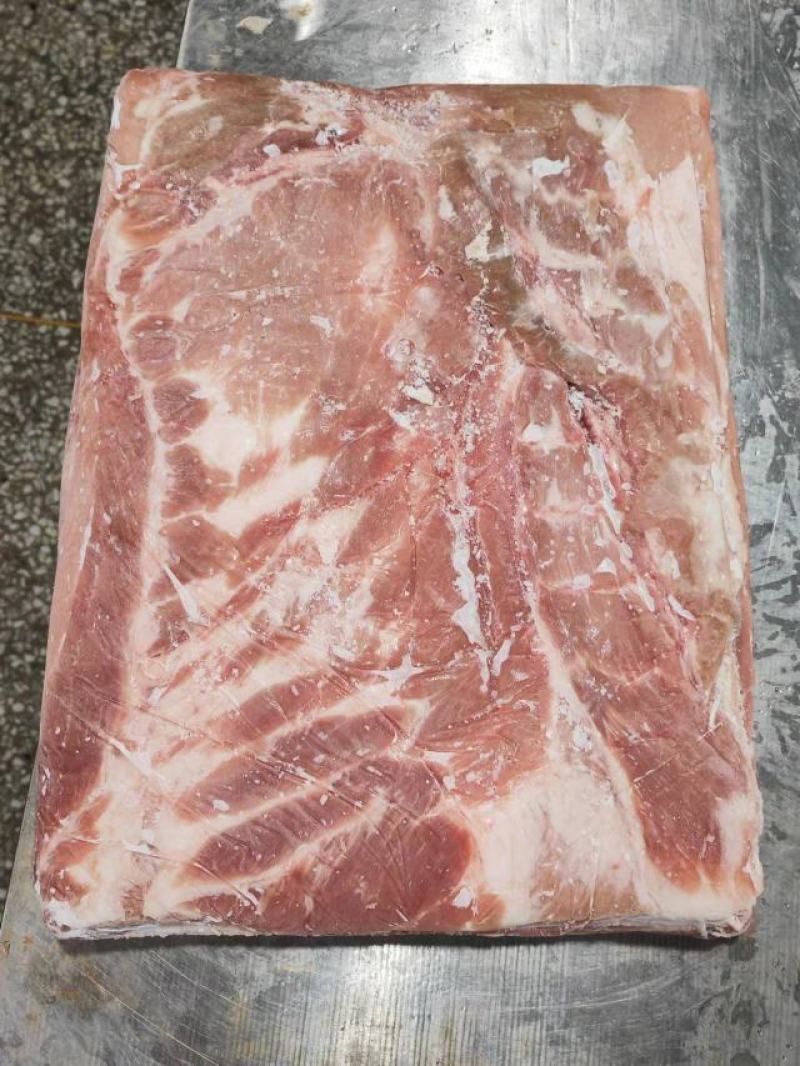 热卖精品去皮五花，每片厚度4公分以上，适合烤肉，串串等等