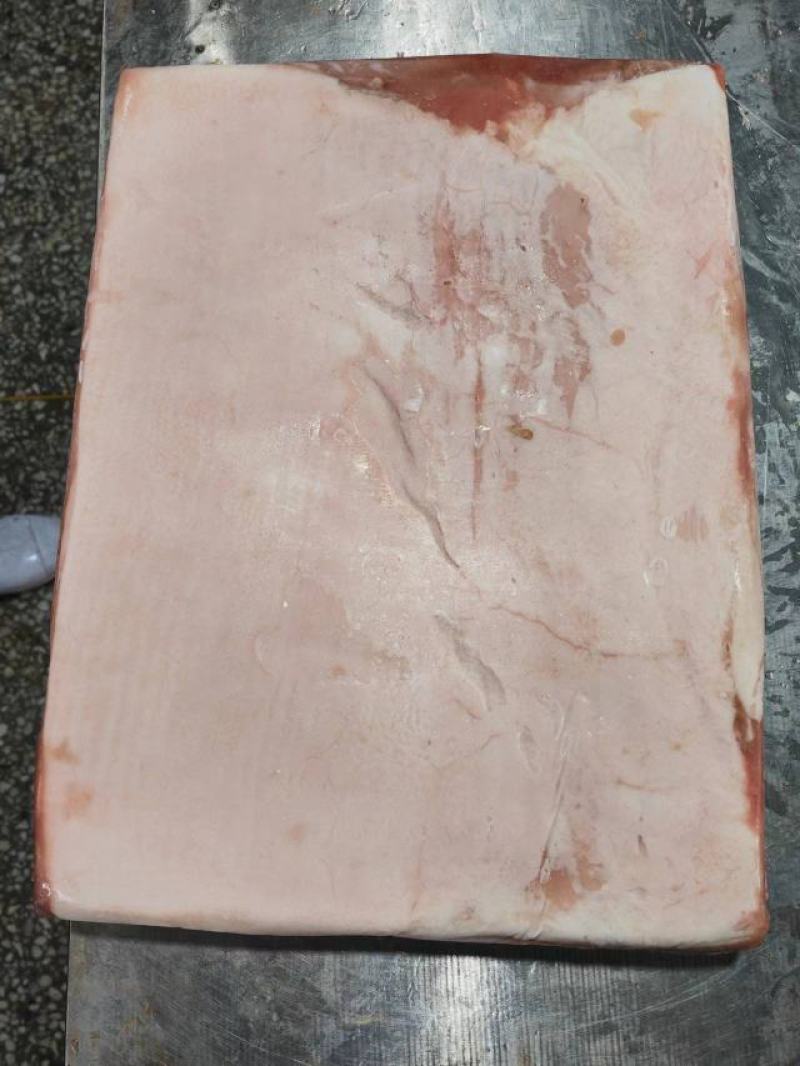 热卖精品去皮五花，每片厚度4公分以上，适合烤肉，串串等等