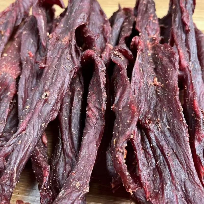 四川特产风干牛肉干风干鸭肉麻辣五香青花椒