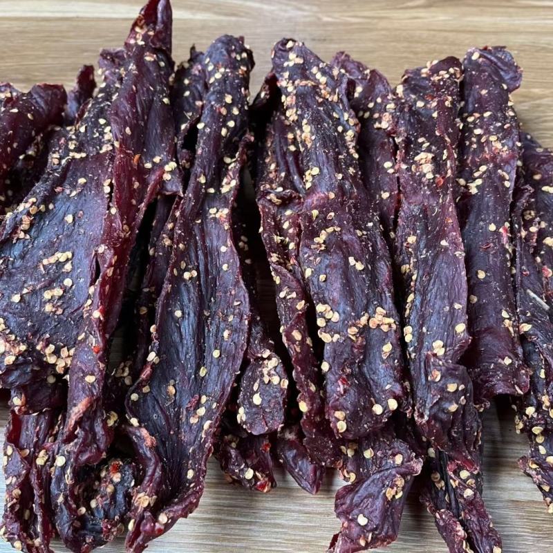 四川特产风干牛肉干风干鸭肉麻辣五香青花椒