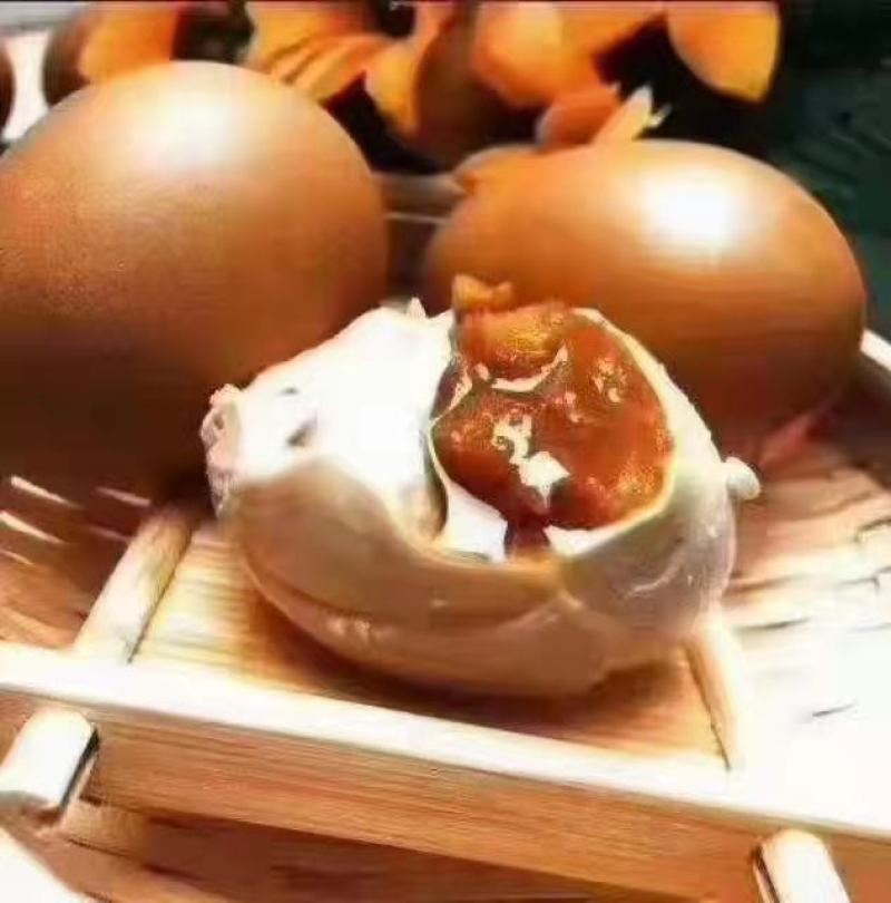 厂家常年批发烤鸭蛋松花蛋麻酱鸡蛋咸鸭蛋海鸭蛋全都来一亩田