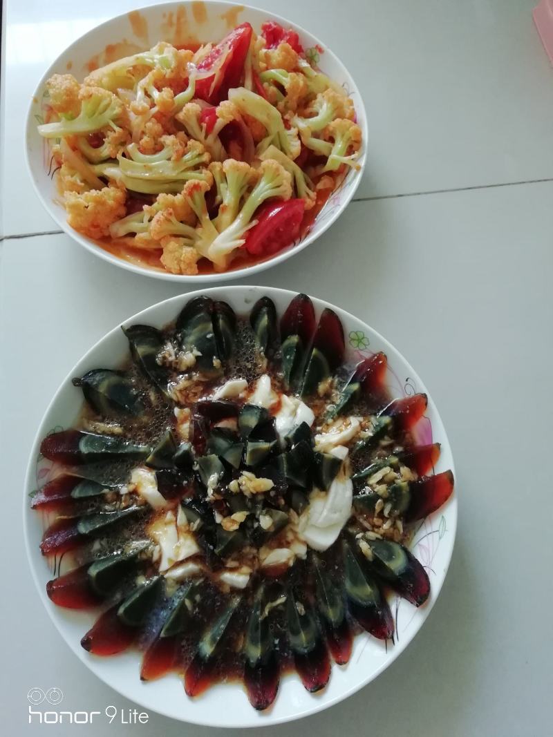 厂家常年批发烤鸭蛋松花蛋麻酱鸡蛋咸鸭蛋海鸭蛋全都来一亩田