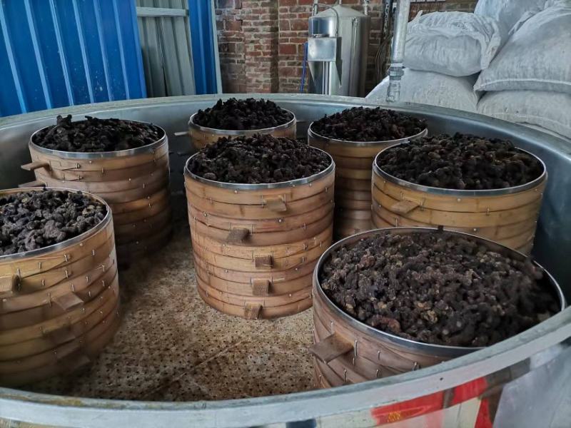 产地野生姜形九蒸九晒黄精，欢迎广大客商合作共赢。