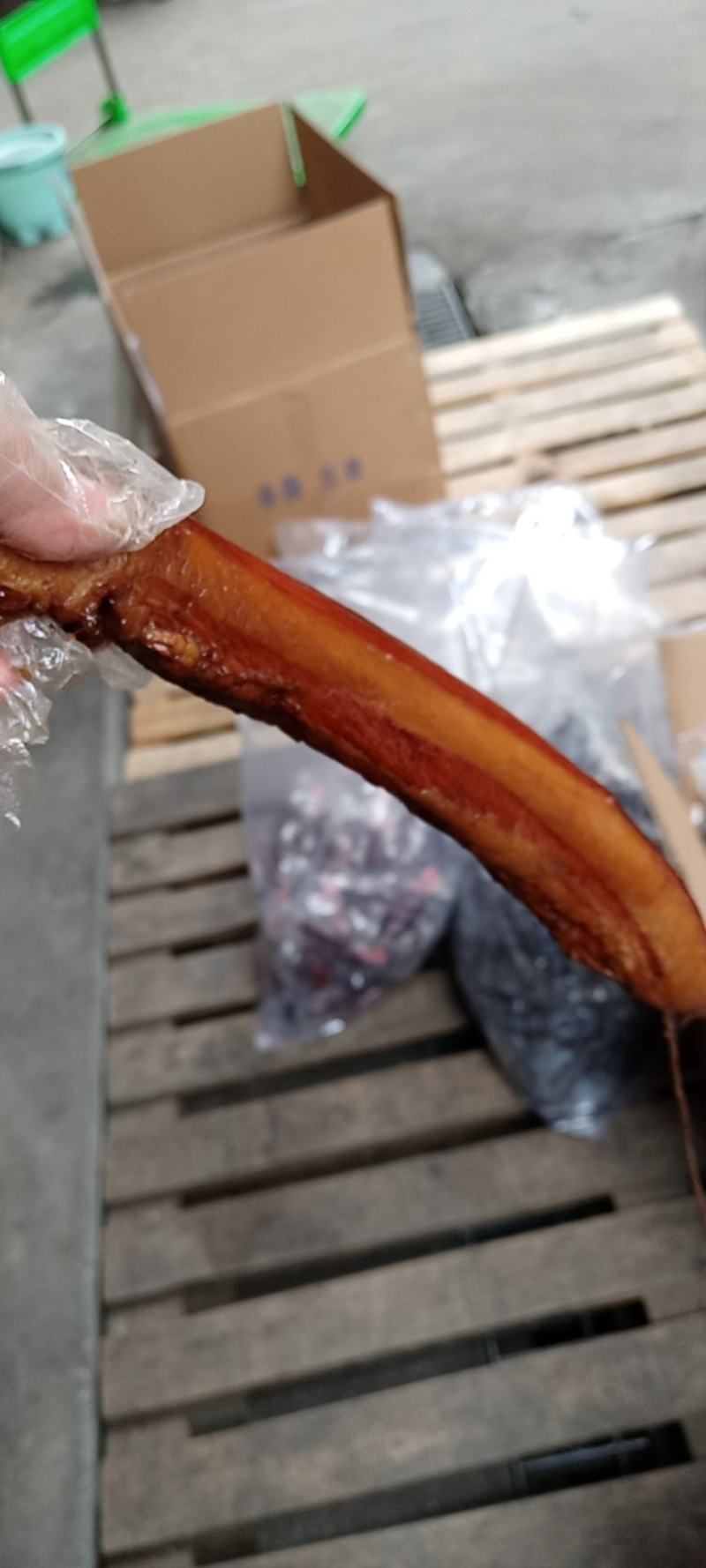 四川特产柴火烟熏腊肉偏肥腊肉餐厅食堂地摊