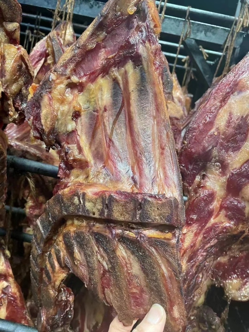 烟熏腊前排（腊肉香肠源头工厂一手货源量大从优）