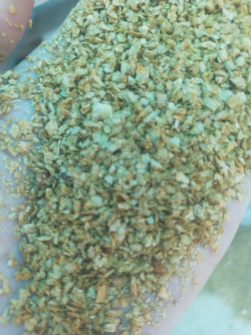 大量生产豆粕小料，糖蜜麸皮糖蜜豆皮