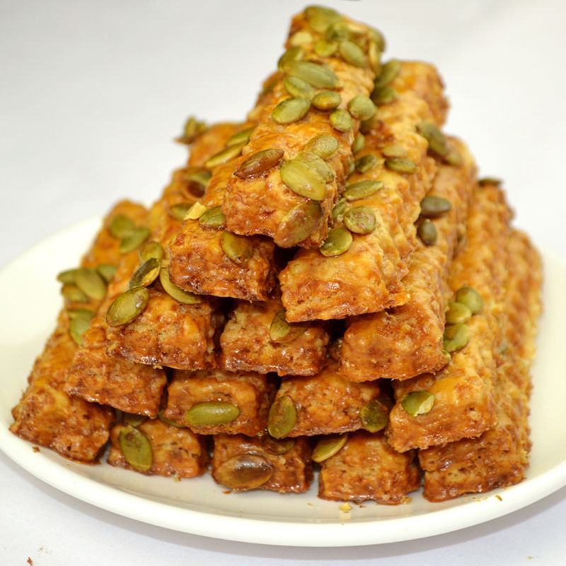 手工香脆南瓜酥千层饼干儿童早餐方条形点心休闲零食散装糕点