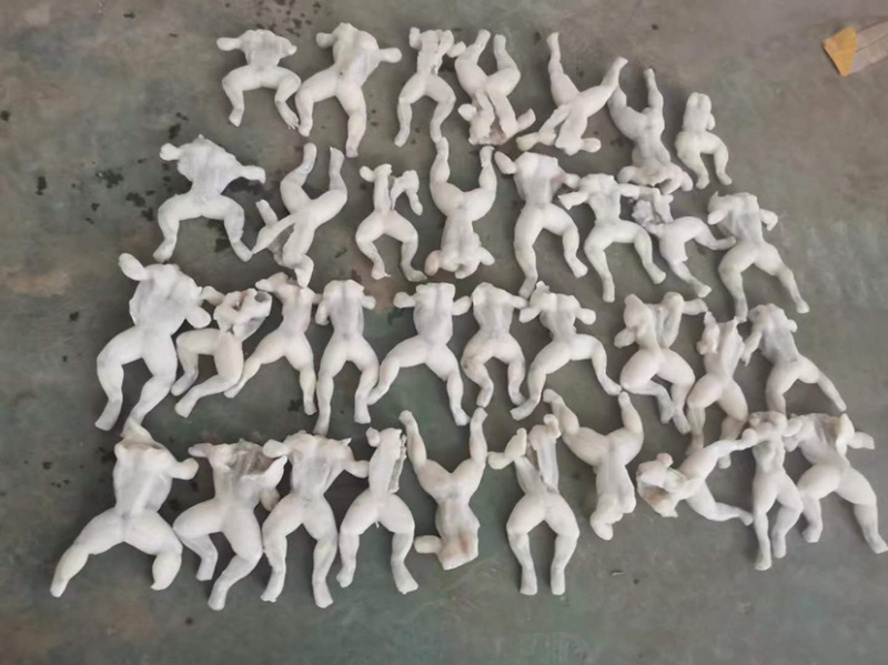 牛蛙肉活杀整只牛蛙，单冻美蛙整只，大中小规格都有