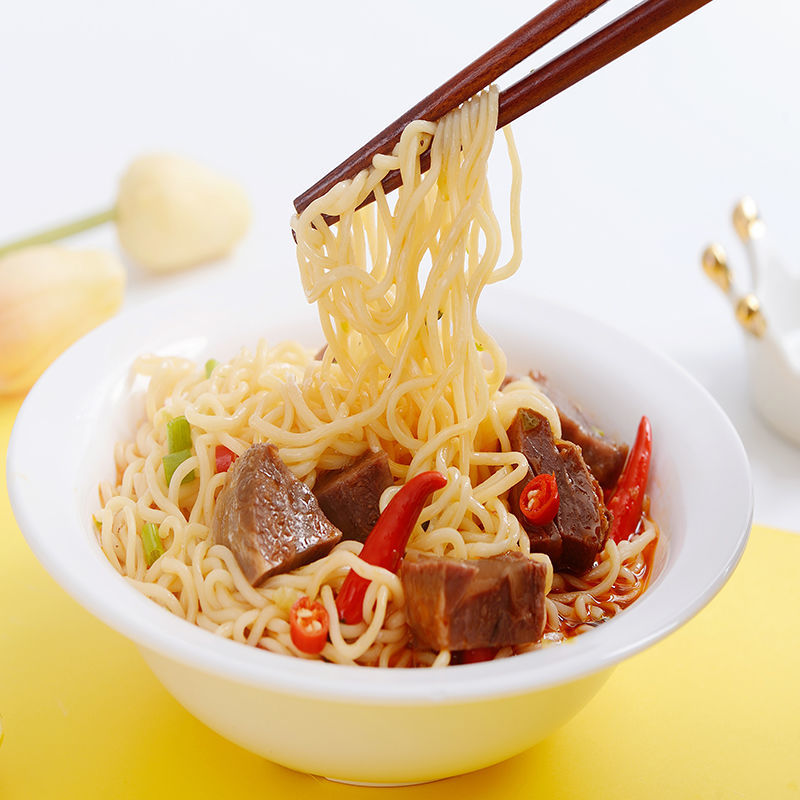 整箱24袋经典红烧/香辣牛肉面多口味混装整箱方便面批发泡