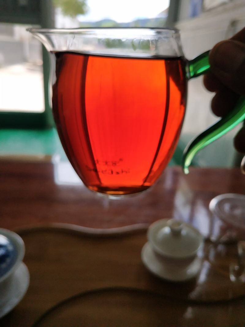糯香普洱茶化石