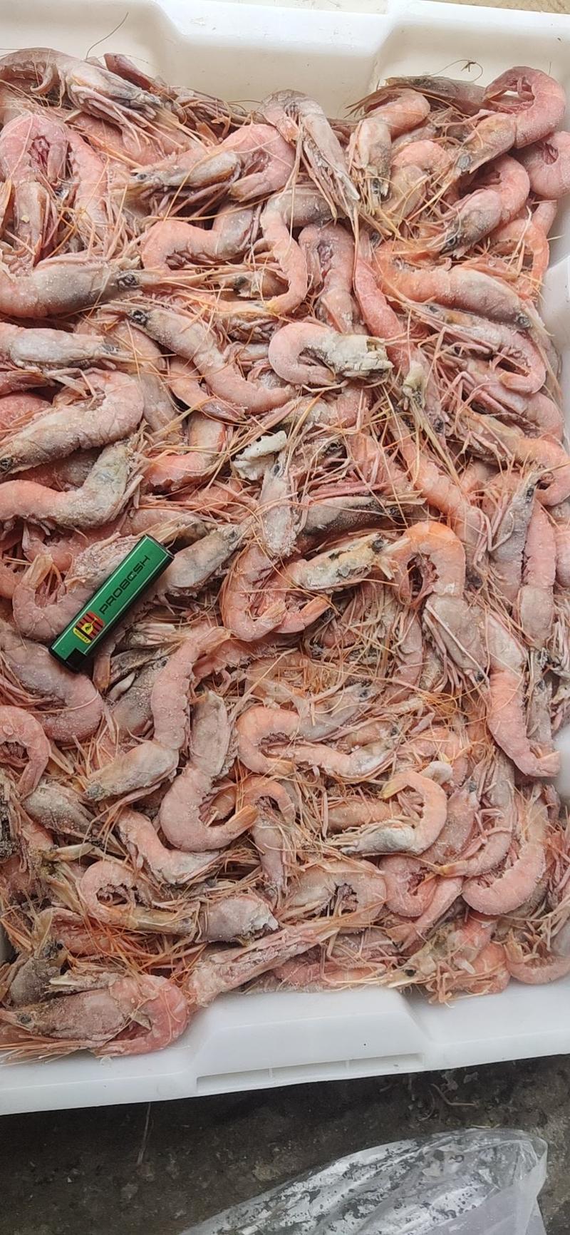剥肉红虾做虾条，