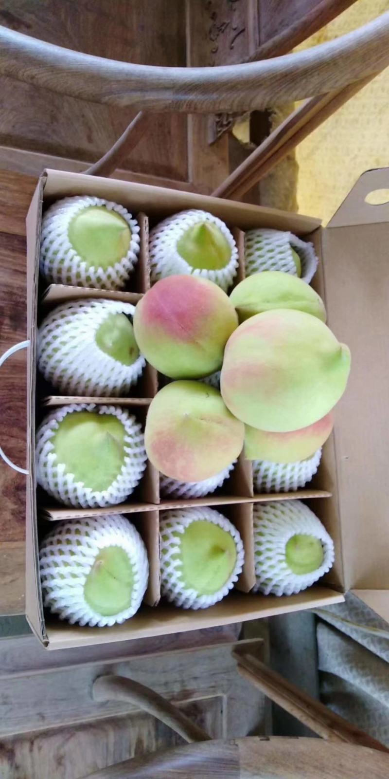 鹰嘴蜜桃，纯甜无酸，耐运输，八月初成熟，可以一件代发