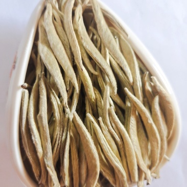云南普洱景谷大白茶，月光白，白毫银针，一手货原，量大从优
