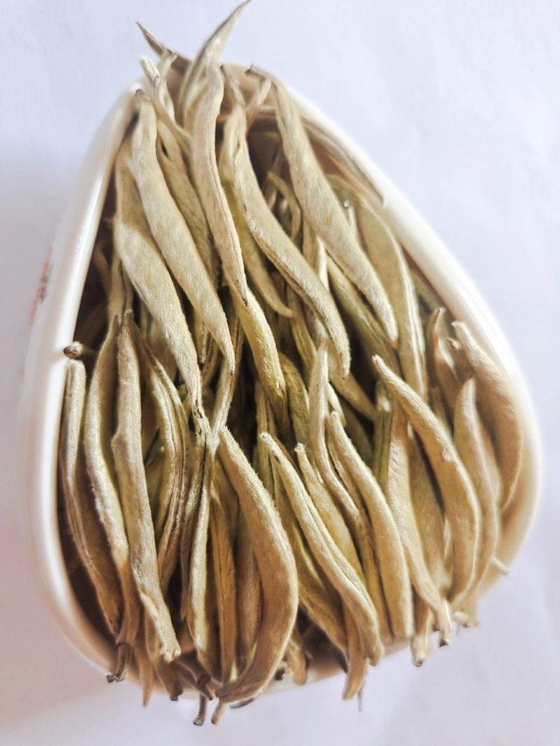 云南普洱景谷大白茶，月光白，白毫银针，一手货原，量大从优