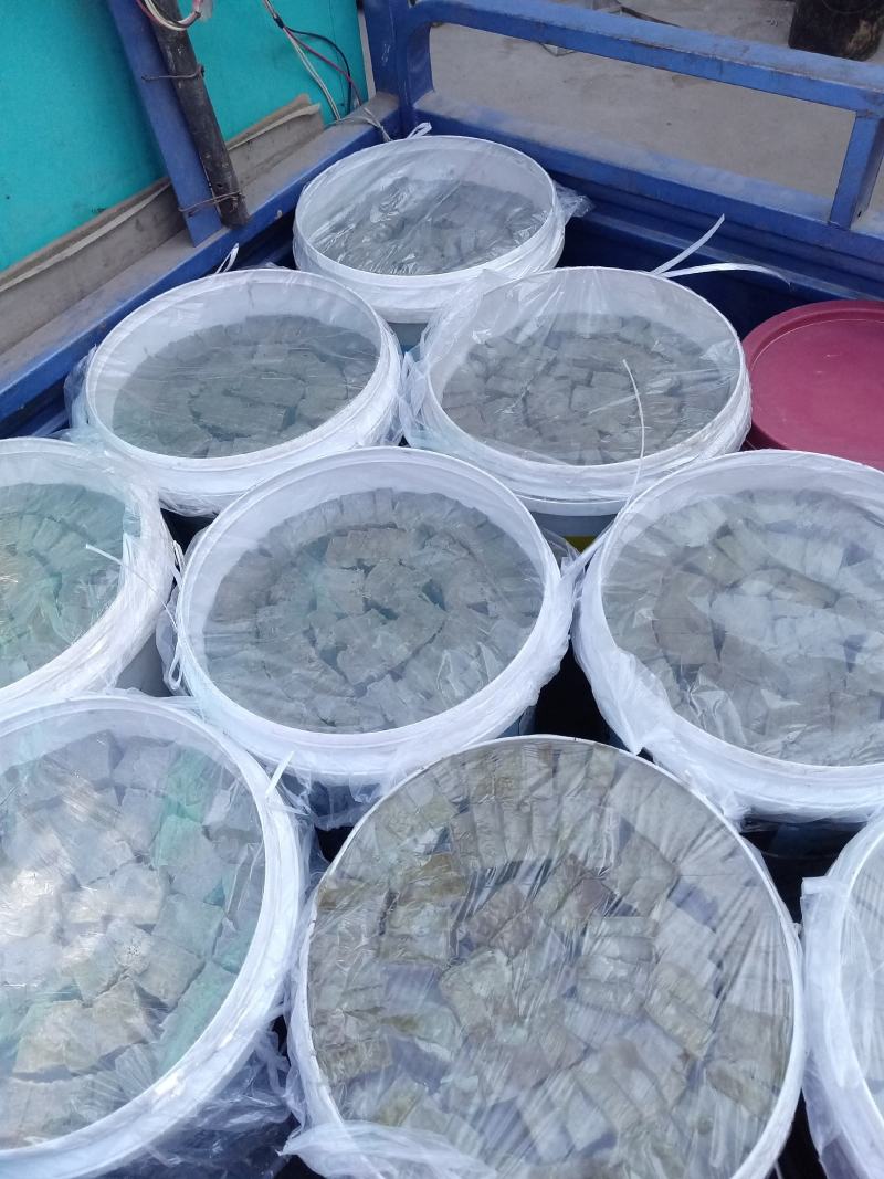厂家大量批发散臭豆腐，可供市场批发，摊位零售，天然发酵