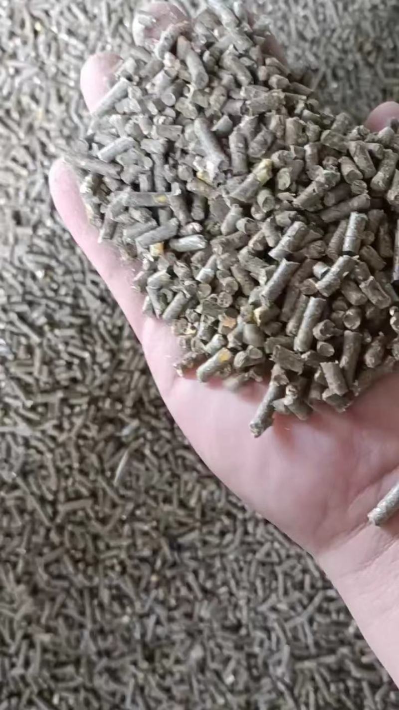 颗粒饲料，鸡鸭鹅，猪牛羊配方都有，需要的各大养殖老板联系
