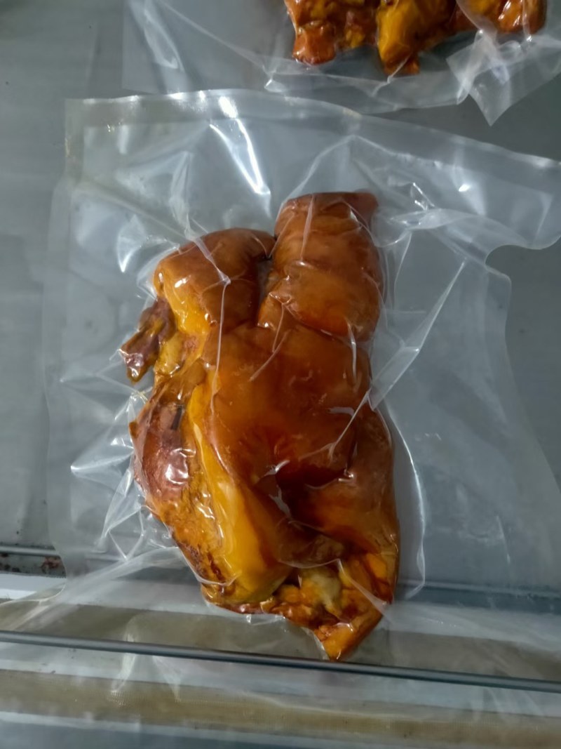 全熟猪头肉干净无毛开袋即食五香味，冷藏冷冻熟食，卤猪头肉