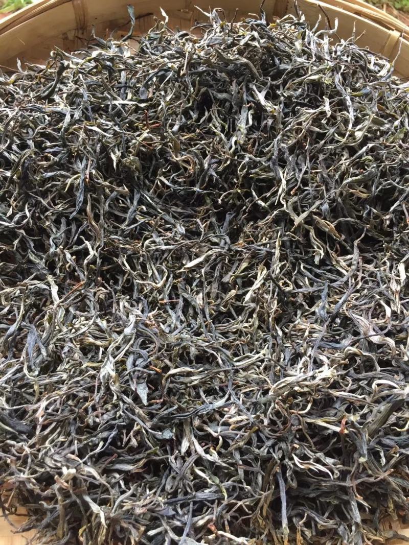 2022云南普洱景谷古树茶，古树白茶生茶，茶饼357g