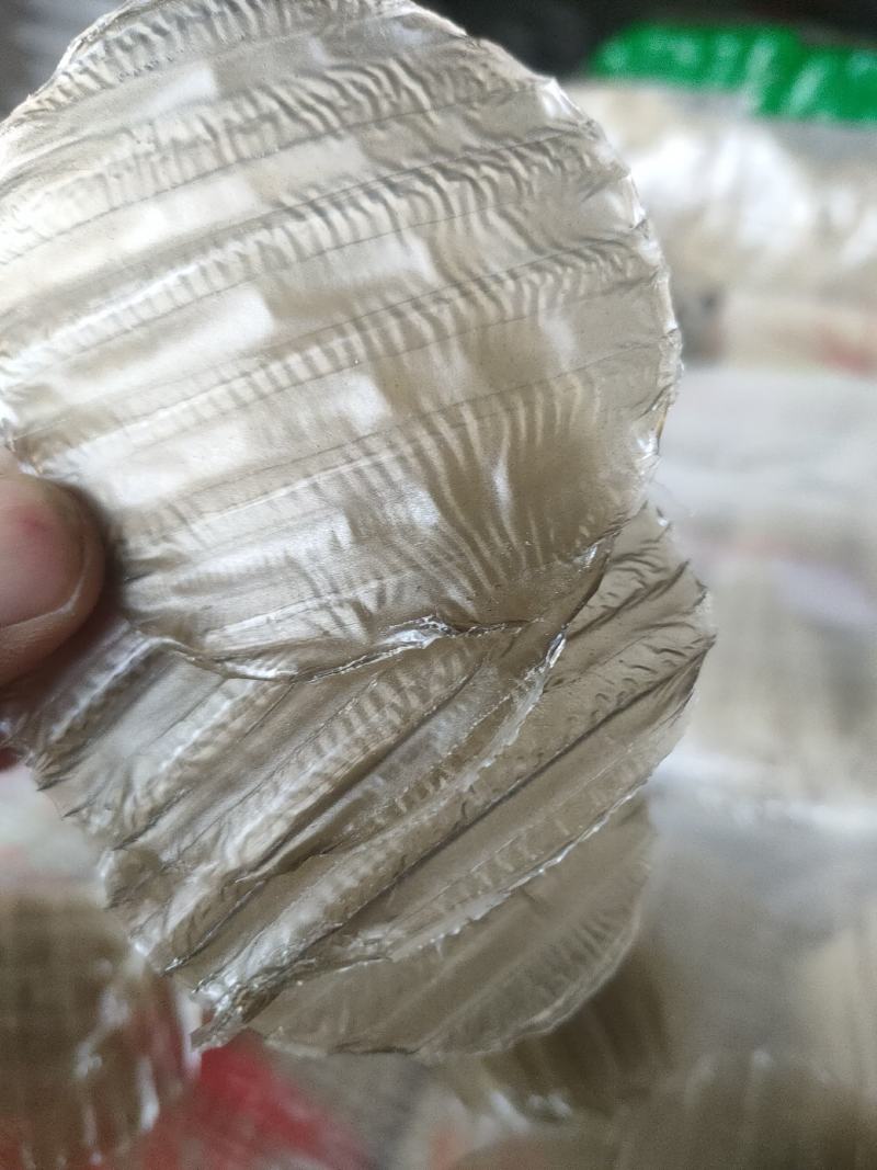 小块红薯粉皮，干净无沙，支持取样欢迎客户来电咨询