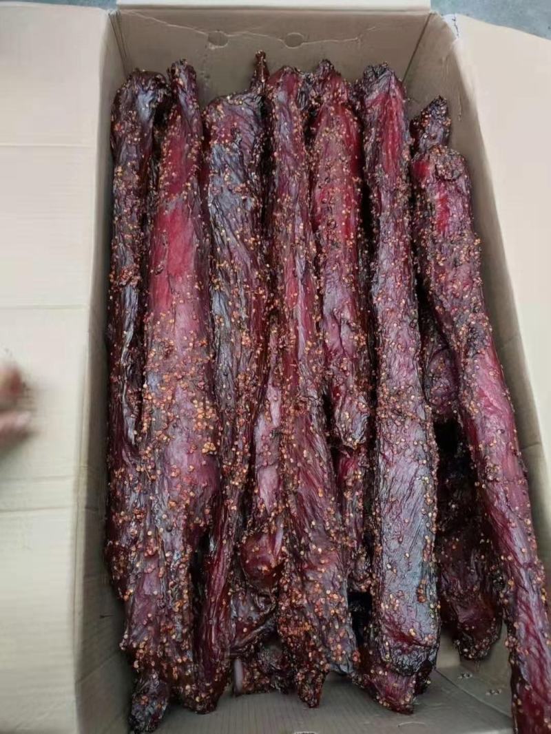 大块肉里脊大块肉麻辣牦牛肉味腊牛肉五香条形牛肉