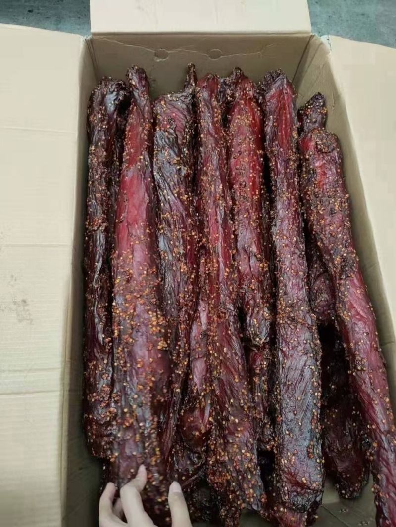 大块肉里脊大块肉麻辣牦牛肉味腊牛肉五香条形牛肉