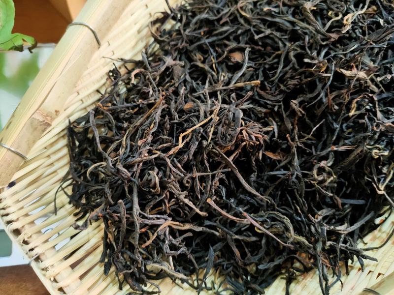 凤庆紫芽红茶，轻度烘焙，茶汤甜度好