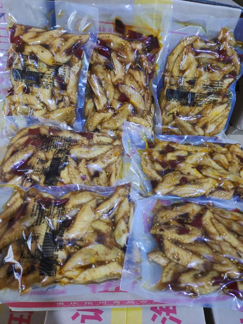 四川网红麻辣鸡翅尖香辣酱鸡尖休闲零食一凉一拌开袋即食