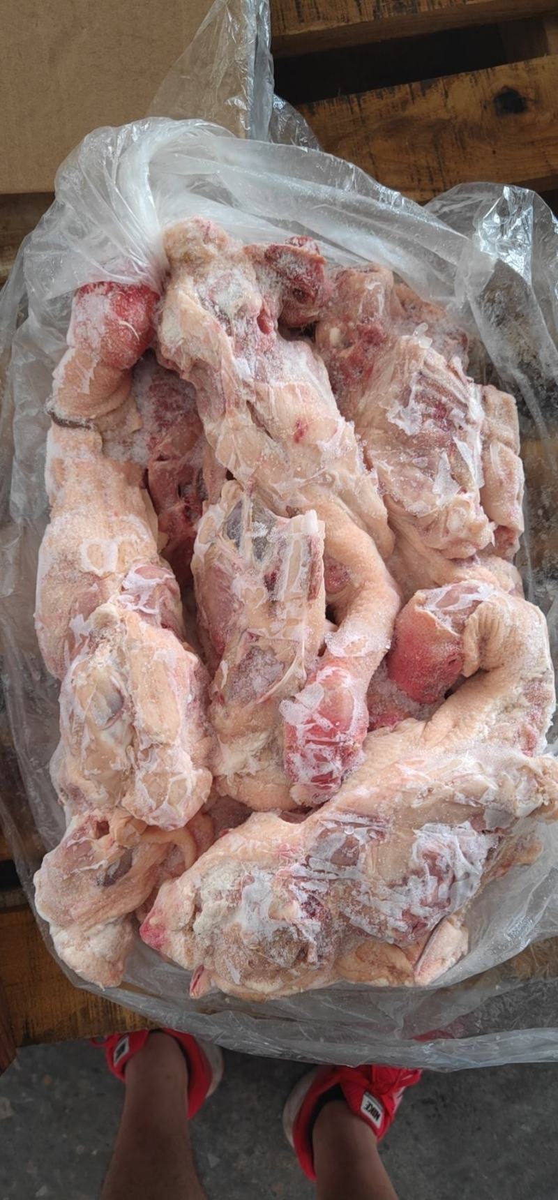 出售带头带脖带腹膜肉带尾鸡全架