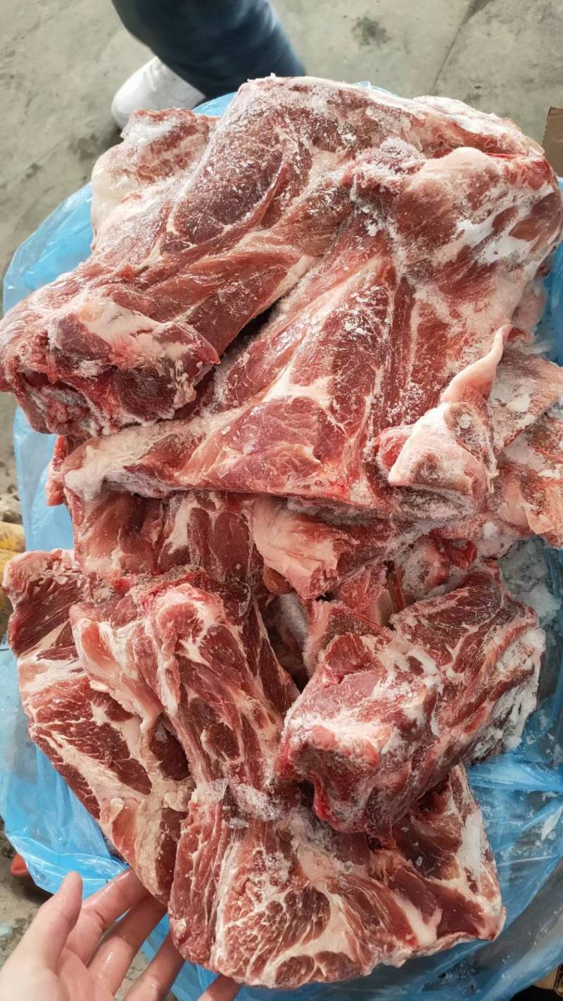 猪颈骨，带肉多猪颈骨，肋排，量大从优感兴趣欢迎光临！
