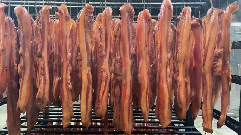 烟熏柴火肥腊肉（腊肉香肠源头工厂一手货源量大从优）