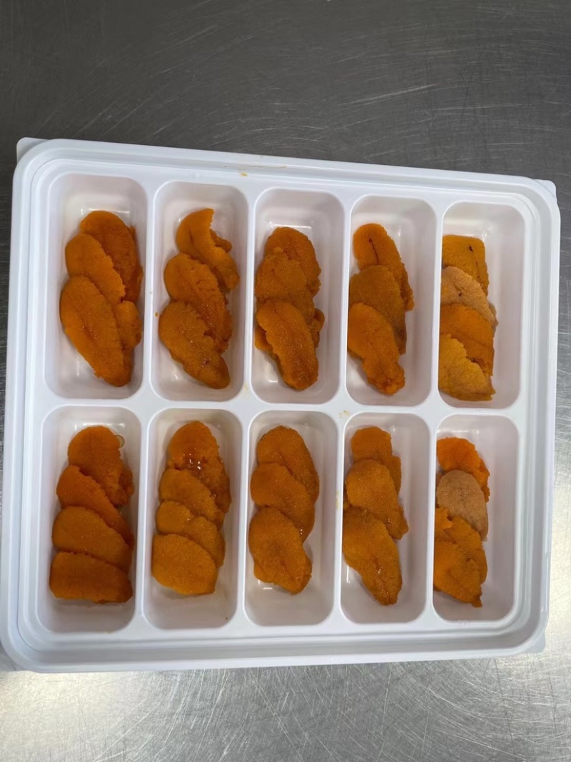 大连马粪海胆，鲜冻工艺，口感可与冰鲜媲美。