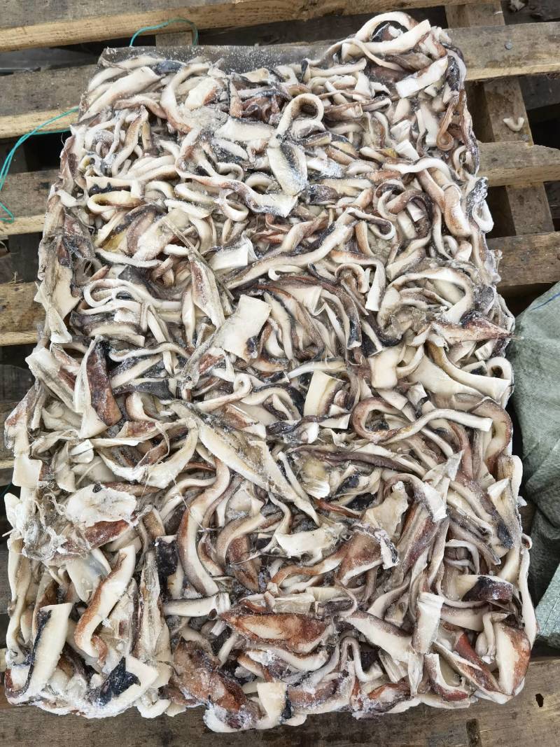 秘鲁鱿鱼带皮原汁边角料，不泡水不泡药，不亏称，无杂物