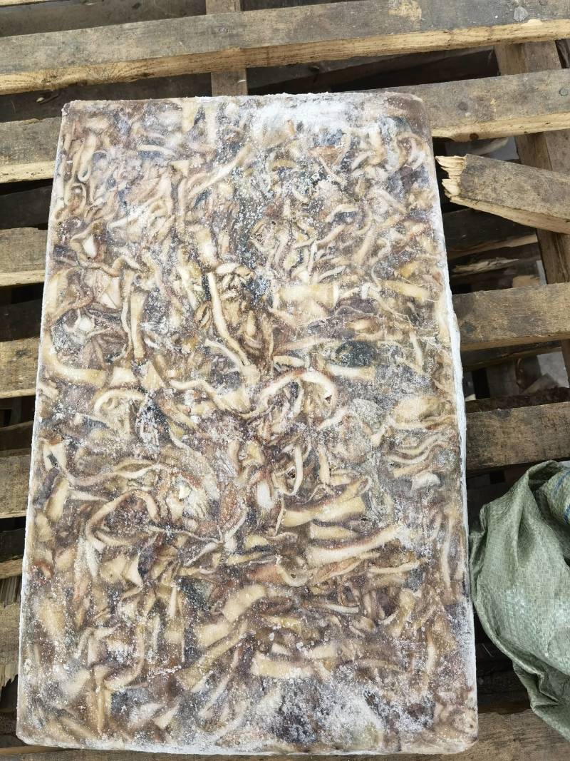 秘鲁鱿鱼带皮原汁边角料，不泡水不泡药，不亏称，无杂物