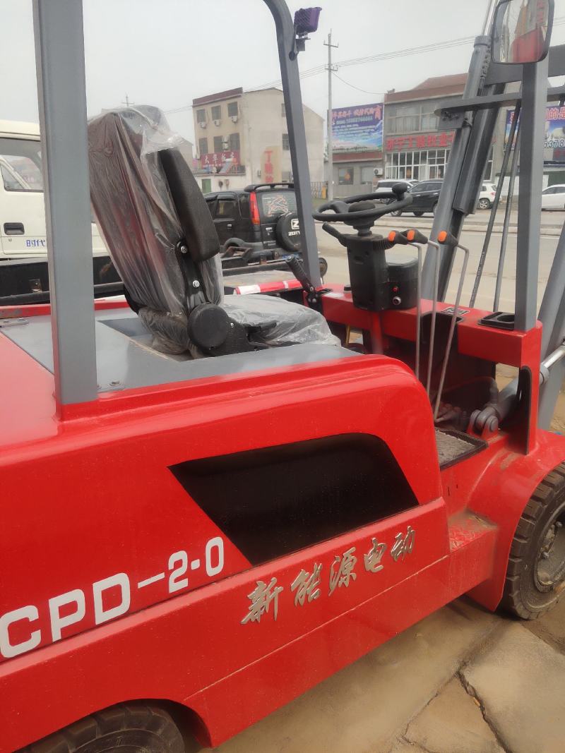 洒水车，三轮吸粪车，吸粪车，吸污车，垃圾车，二手环卫车