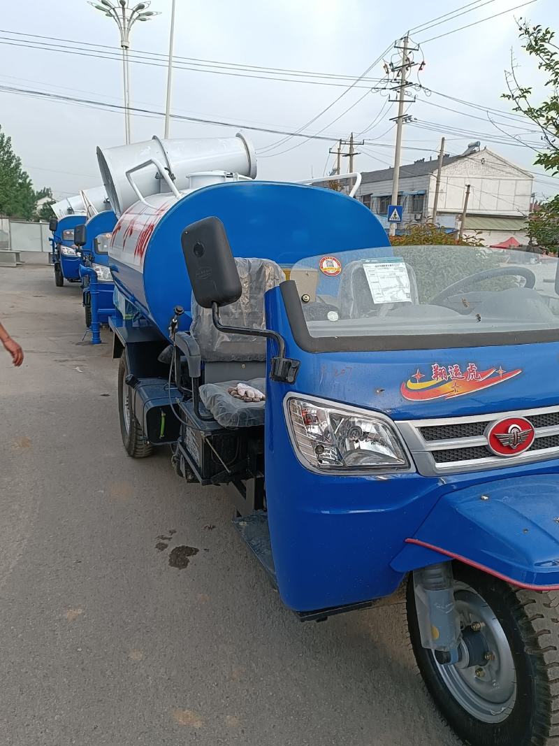 洒水车，三轮吸粪车，吸粪车，吸污车，垃圾车，二手环卫车