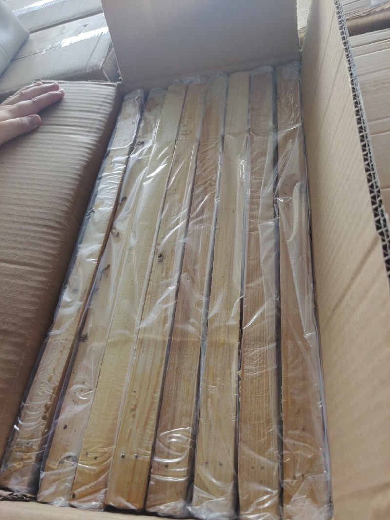 整张新蜂巢蜜，口感好，不易结晶，一级批发商，货源稳定