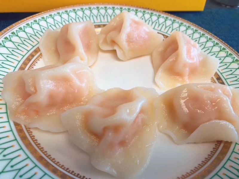 海胆水饺，海肠水饺，大连特色，工厂产品。欢迎来电
