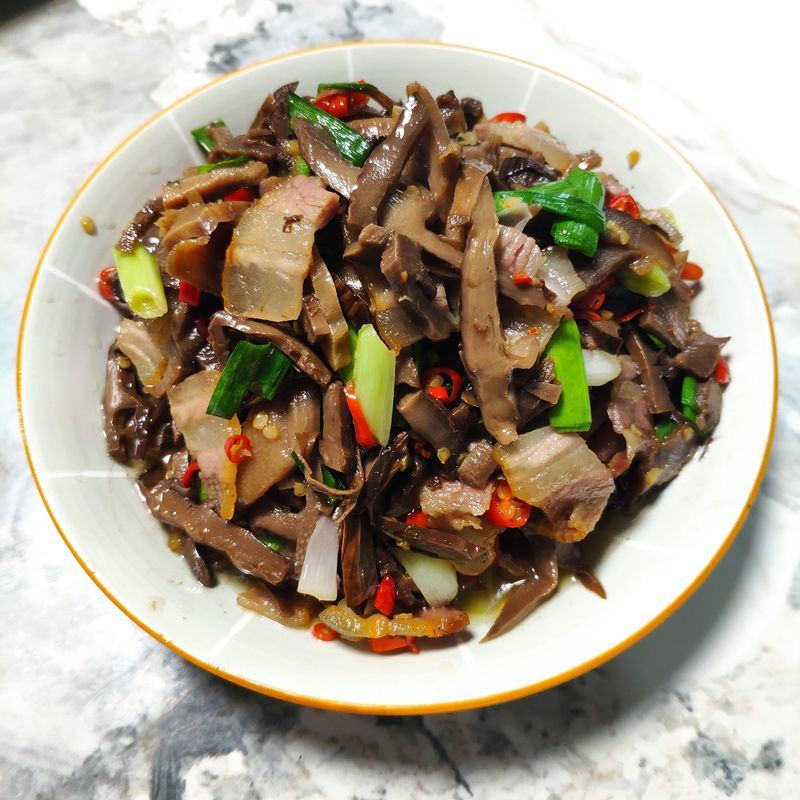 江西碳烤笋尖竹笋尖嫩笋井冈山烟笋湿笋丝新鲜竹笋火锅食材